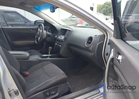 2010 Nissan Maxima 3.5 S from USA, damaged, VIN 1N4AA5AP7AC861806